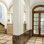 Patios De Recoleta